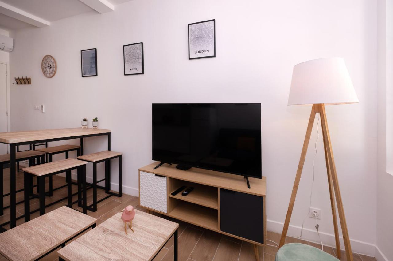 Le Nostradamus - Magnifique Appartement Cours Principal Plein Centre Avec Parking Salon-de-Provence Exterior photo