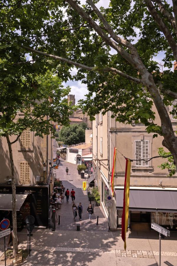 Le Nostradamus - Magnifique Appartement Cours Principal Plein Centre Avec Parking Salon-de-Provence Exterior photo
