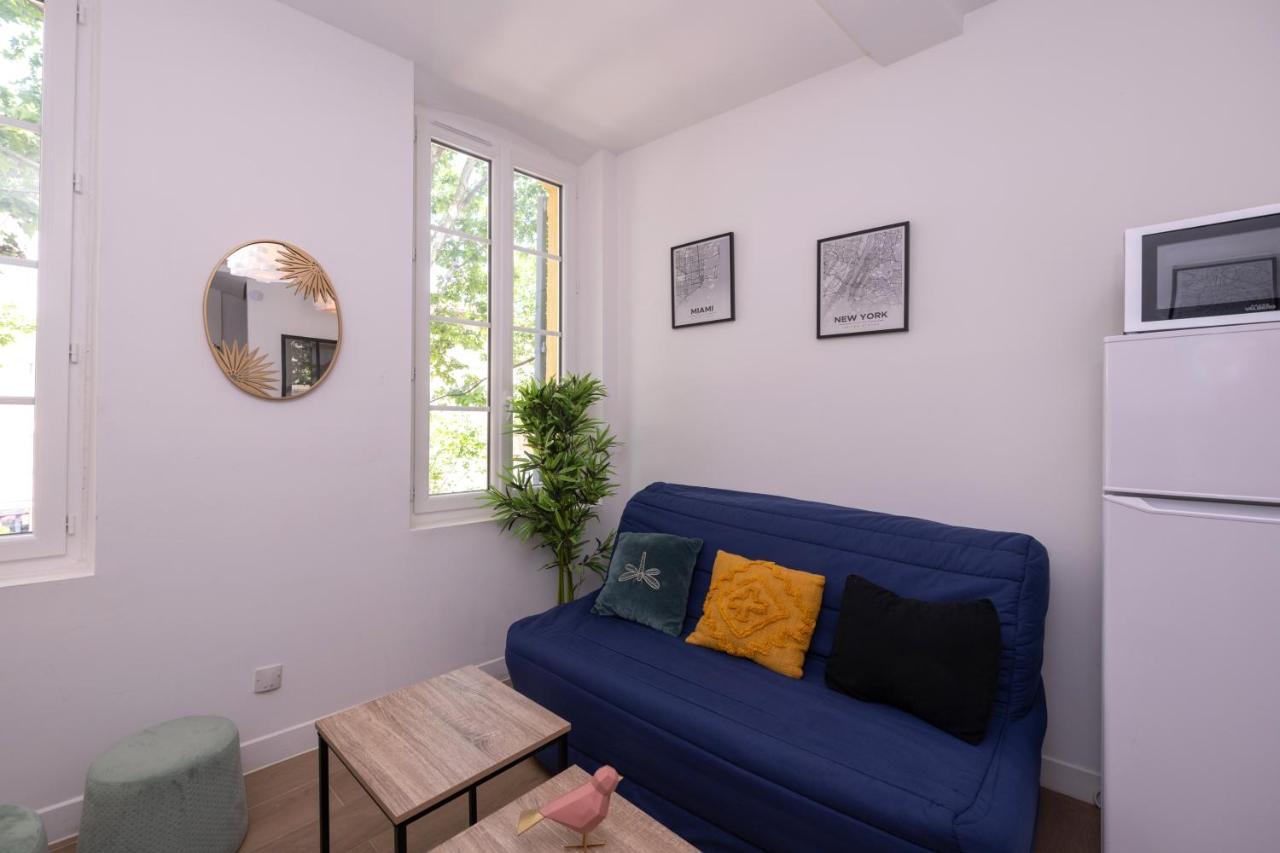 Le Nostradamus - Magnifique Appartement Cours Principal Plein Centre Avec Parking Salon-de-Provence Exterior photo