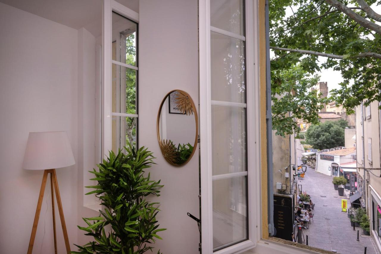 Le Nostradamus - Magnifique Appartement Cours Principal Plein Centre Avec Parking Salon-de-Provence Exterior photo